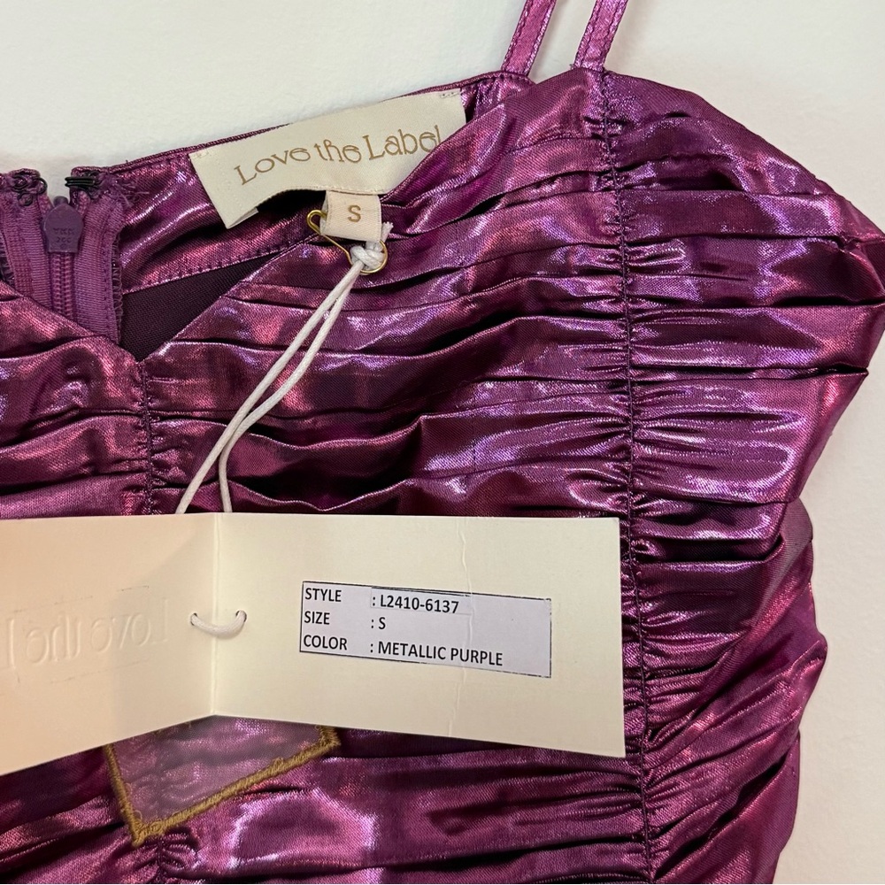 NWT Love the Label Sleeveless Purple Metallic Form Fitting Midi Dress Small - Picture 2 of 4